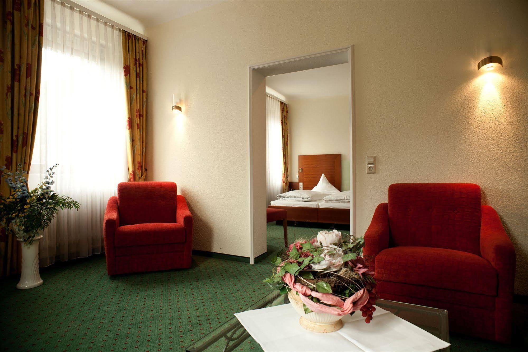Hotel Kloster Hirsau คาล์ฟ ภายนอก รูปภาพ